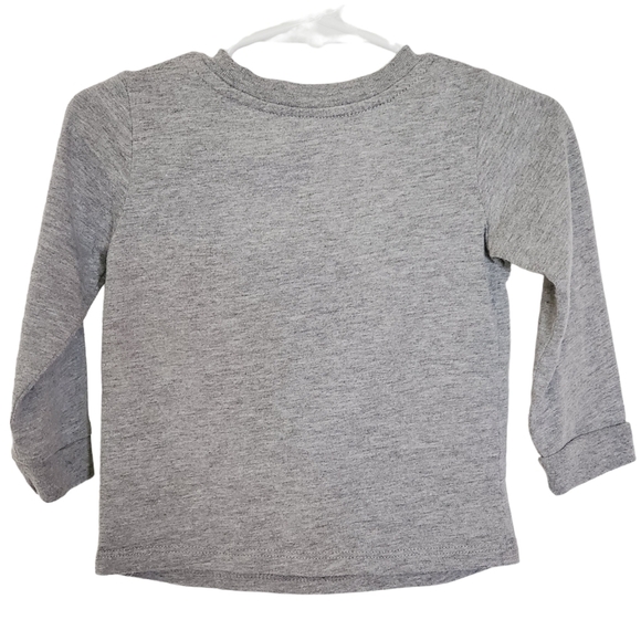 K1298 * Pinkfong Baby Shark Christmas Tee Gray Size 18M - Picture 3 of 7